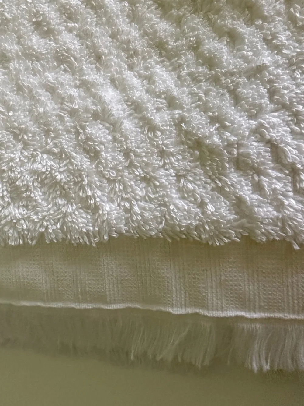 UGG Bath Towels Fringed Textured White